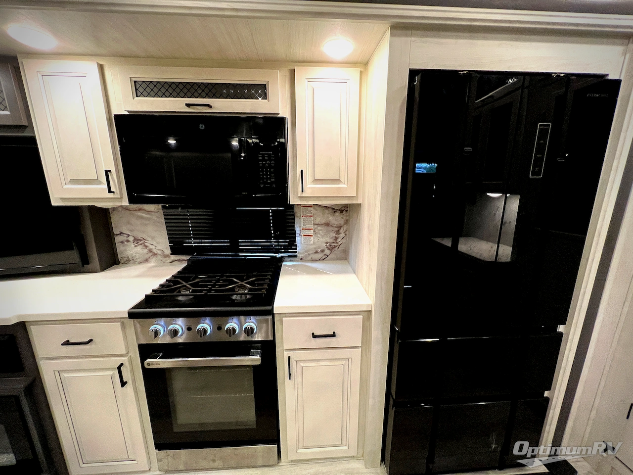 2023 East To West Ahara 325RL Photo 18