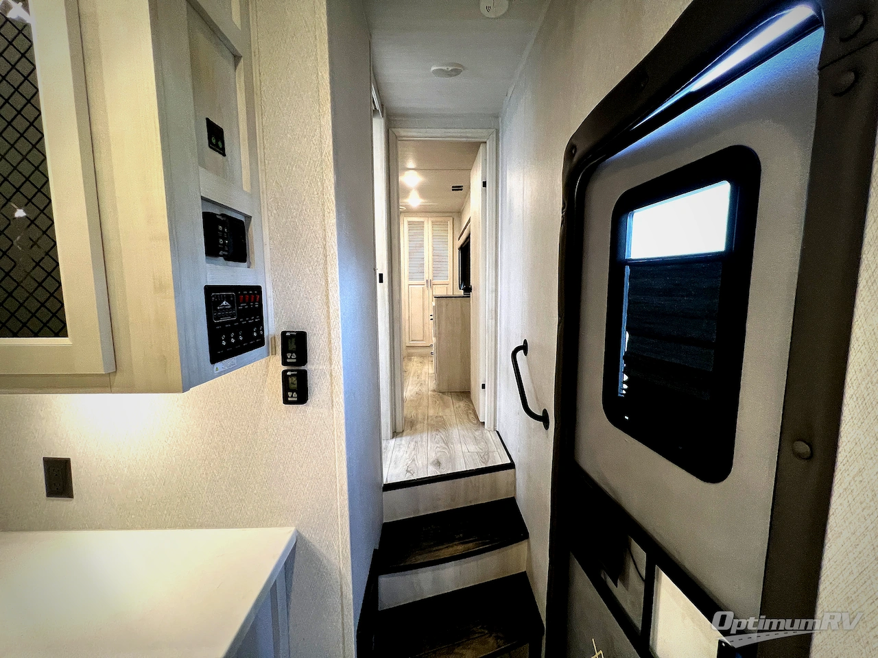 2023 East To West Ahara 325RL Photo 22