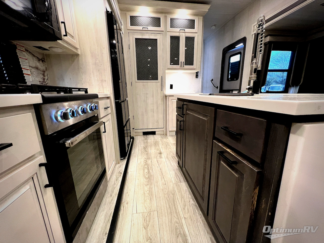 2023 East To West Ahara 325RL Photo 17