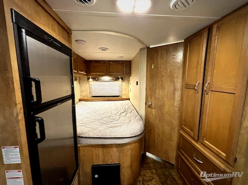 2017 Gulf Stream Conquest Class C 6237 RV Photo 4