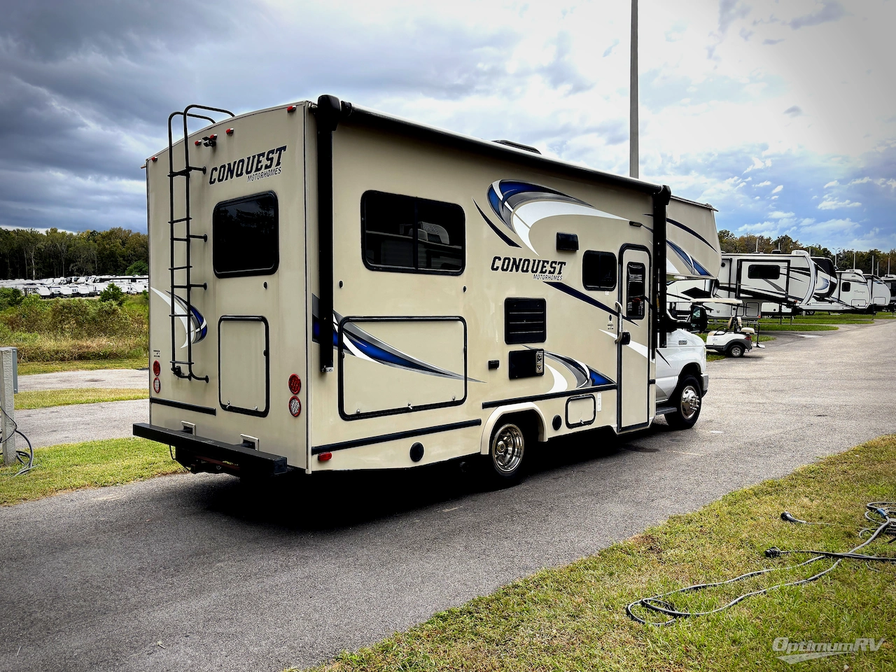 2017 Gulf Stream Conquest Class C 6237 Photo 2