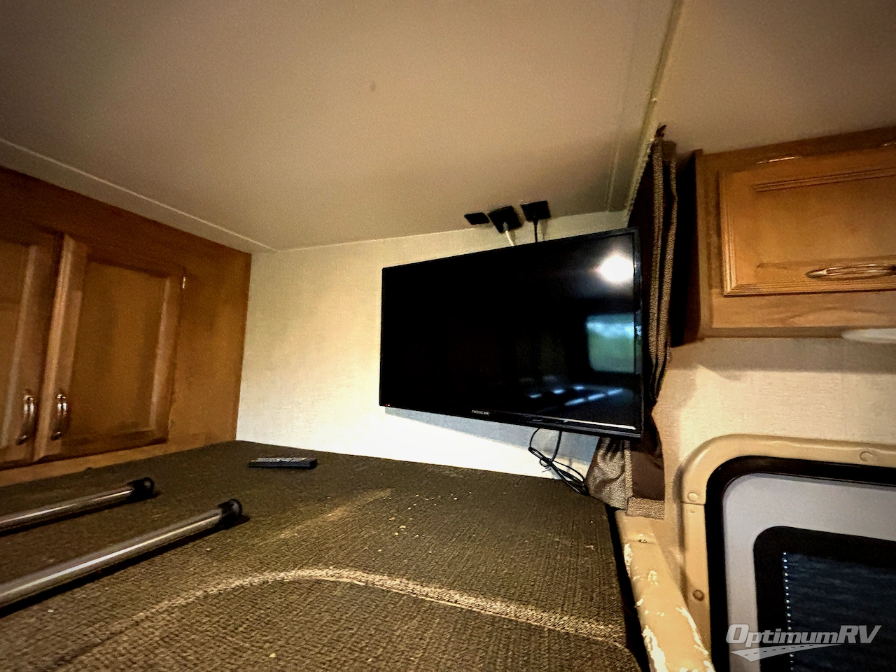 2017 Gulf Stream Conquest Class C 6237 Photo 10