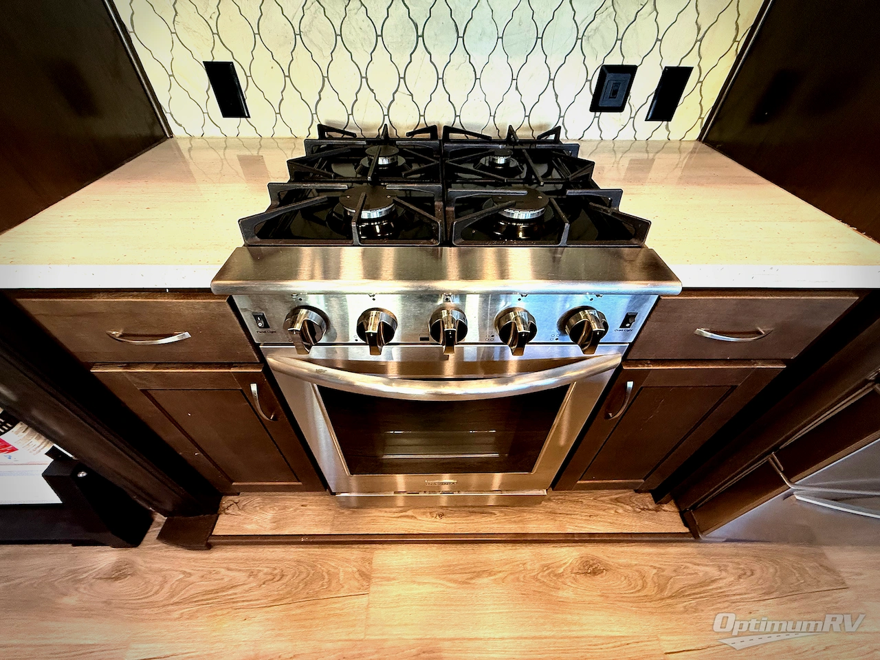 2021 Forest River Cedar Creek Silverback 35LFT Photo 7