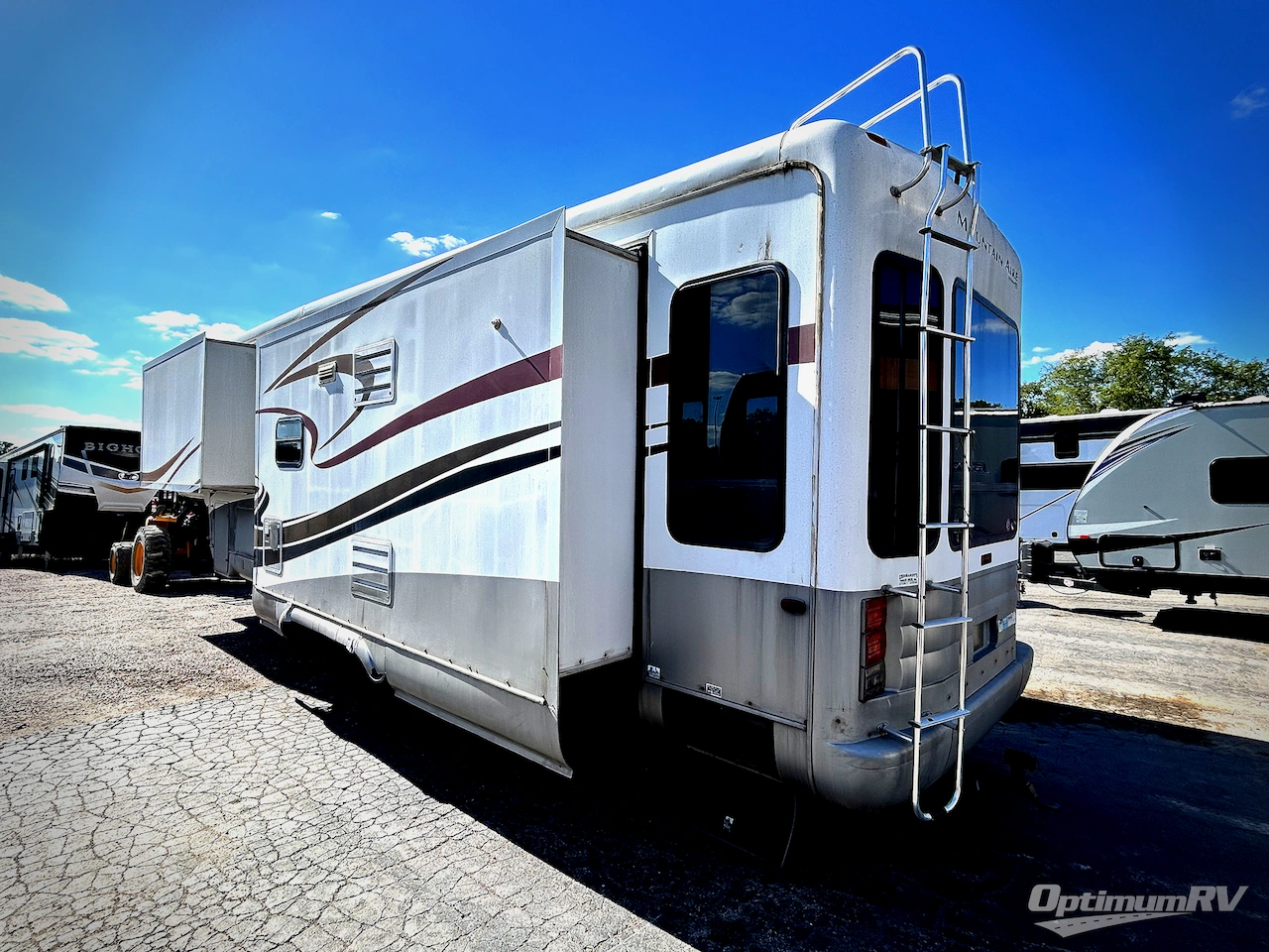 2005 Newmar Mountain Aire 36BSKS Photo 2