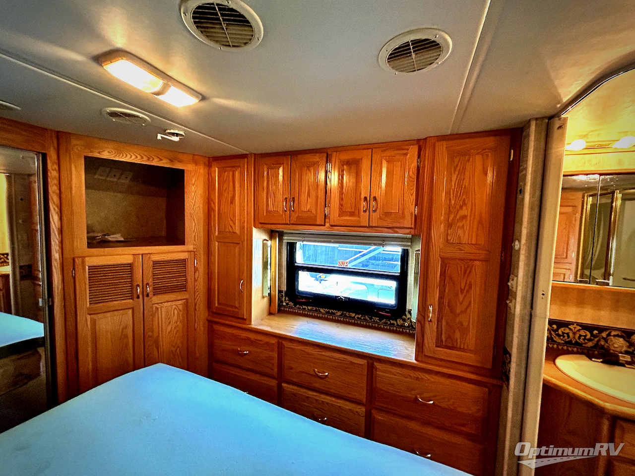 2005 Newmar Mountain Aire 36BSKS Photo 16