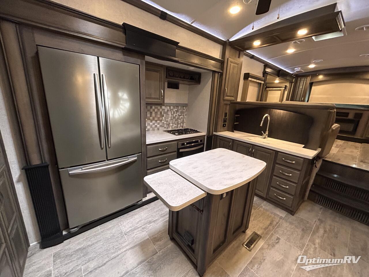 2018 Keystone Montana 3731FL Photo 4