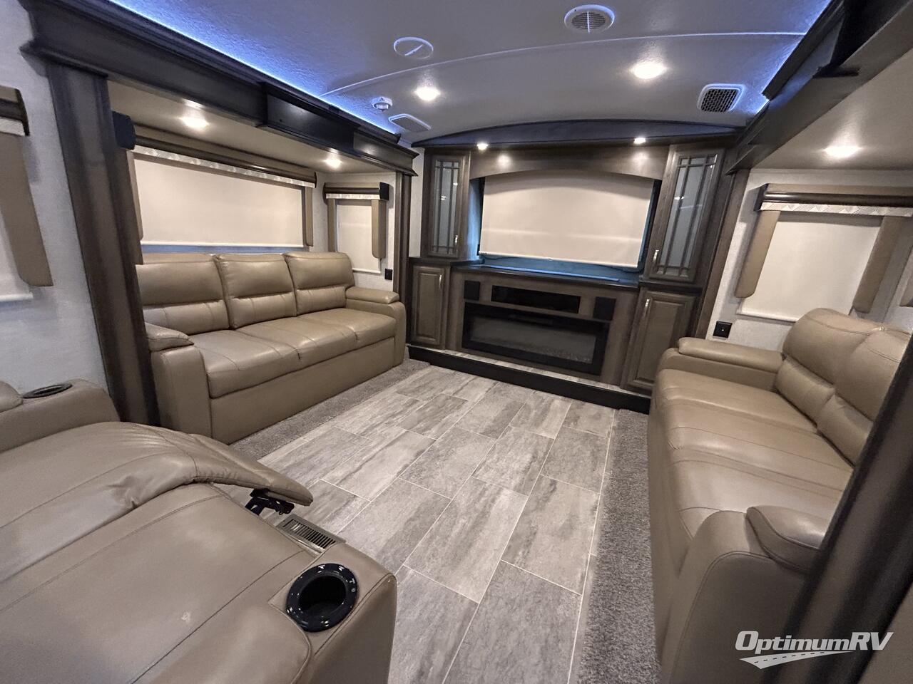 2018 Keystone Montana 3731FL Photo 6