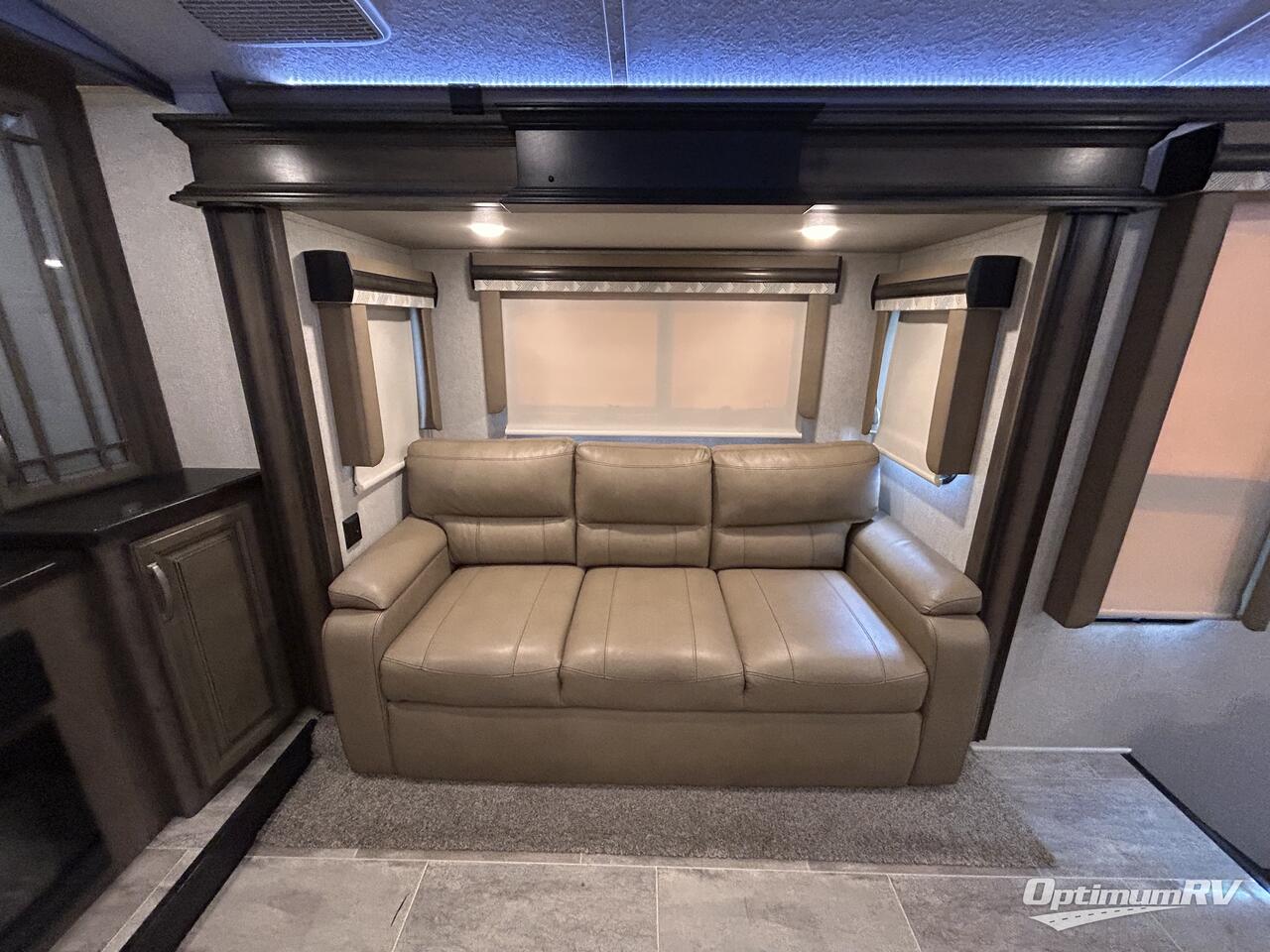 2018 Keystone Montana 3731FL Photo 7