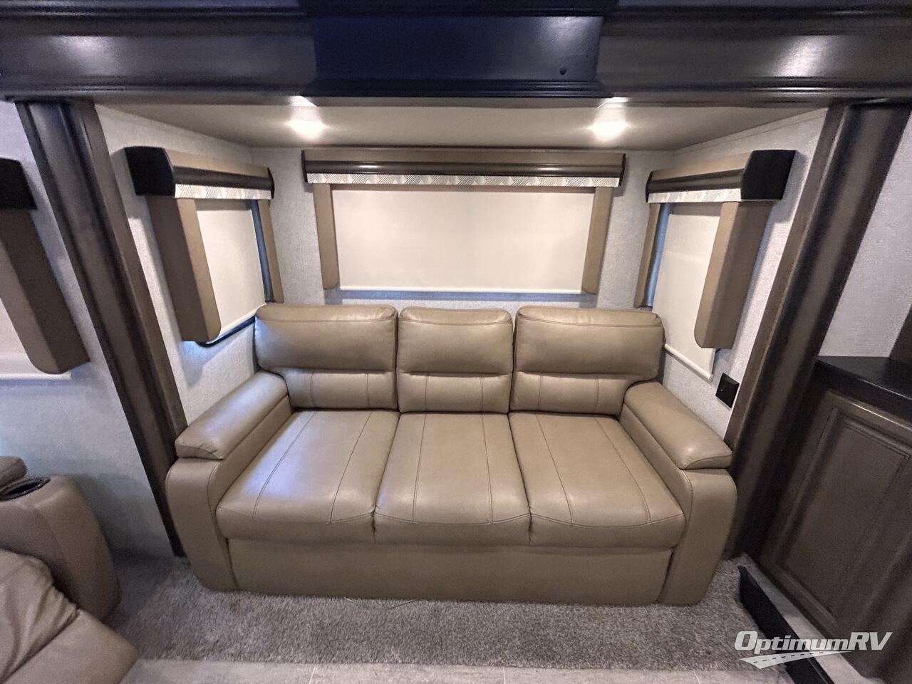 2018 Keystone Montana 3731FL Photo 9