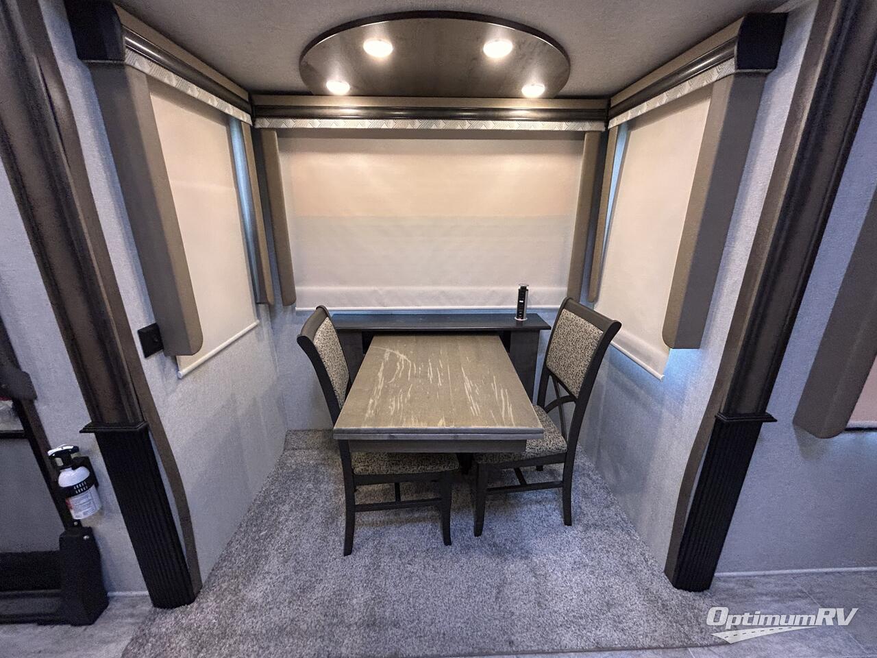 2018 Keystone Montana 3731FL Photo 13