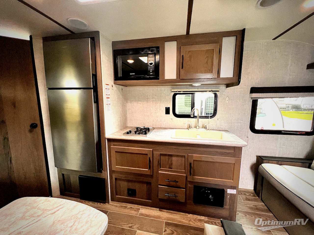 2022 Gulf Stream Kingsport Super Lite 197BH Photo 8