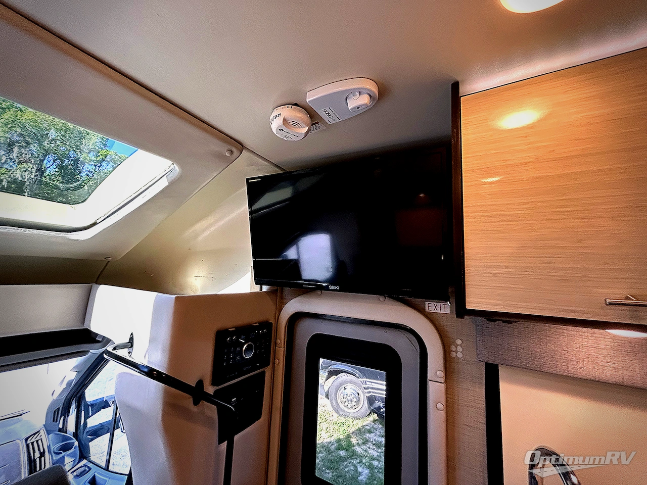 2017 Thor Compass 23TR Photo 8