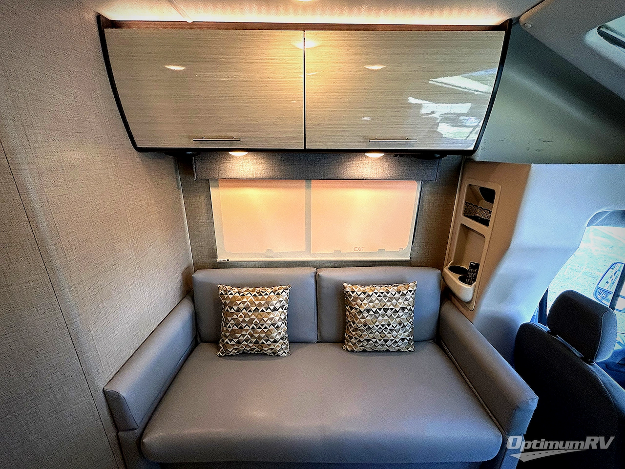 2017 Thor Compass 23TR Photo 10