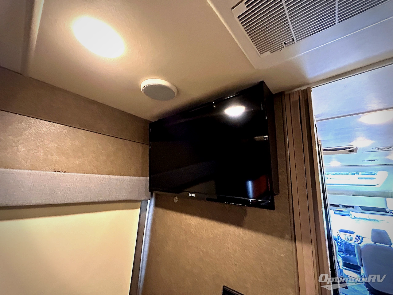 2017 Thor Compass 23TR Photo 14