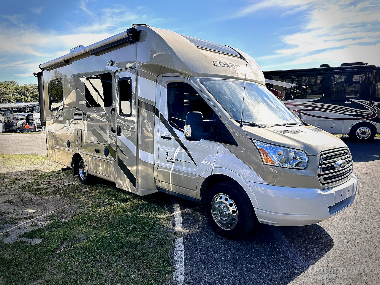 2017 Thor Compass 23TR Photo 1