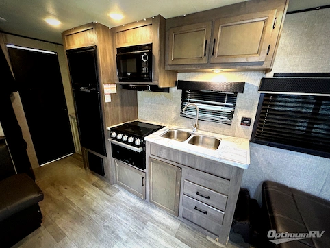 2022 Jayco Jay Flight SLX 8 264BH RV Photo 3