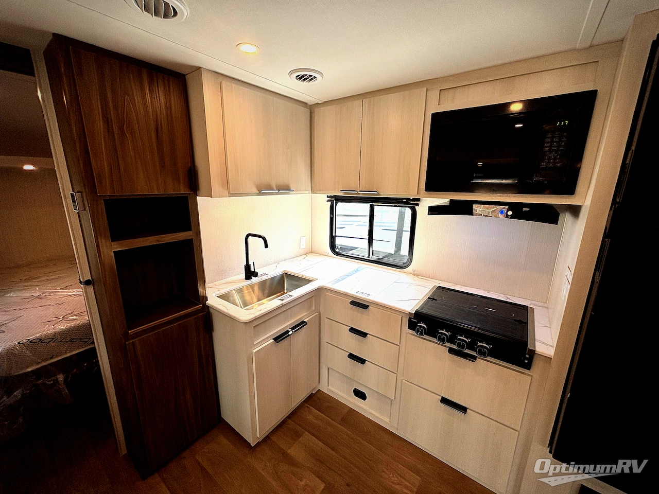 2027 Winnebago Access 27BH Photo 9