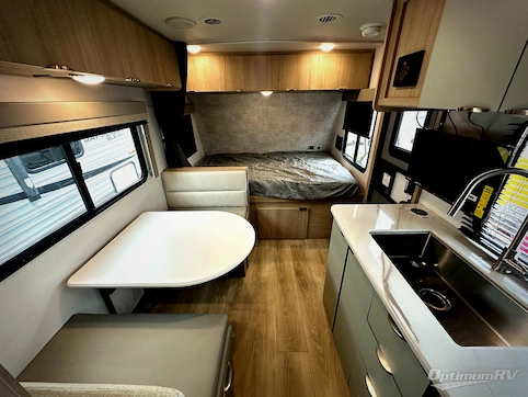 2025 Winnebago Micro Minnie 1800BH RV Photo 2