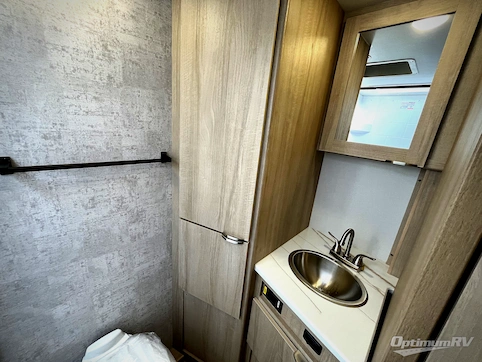 2025 Winnebago Micro Minnie 2108FBS RV Photo 3