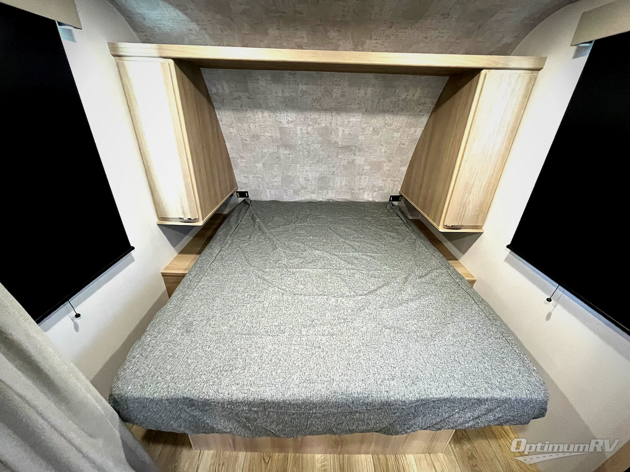 2025 Winnebago Micro Minnie 2108FBS Photo 5