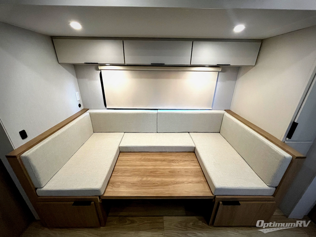 2026 Winnebago Thrive 22MBH Photo 8