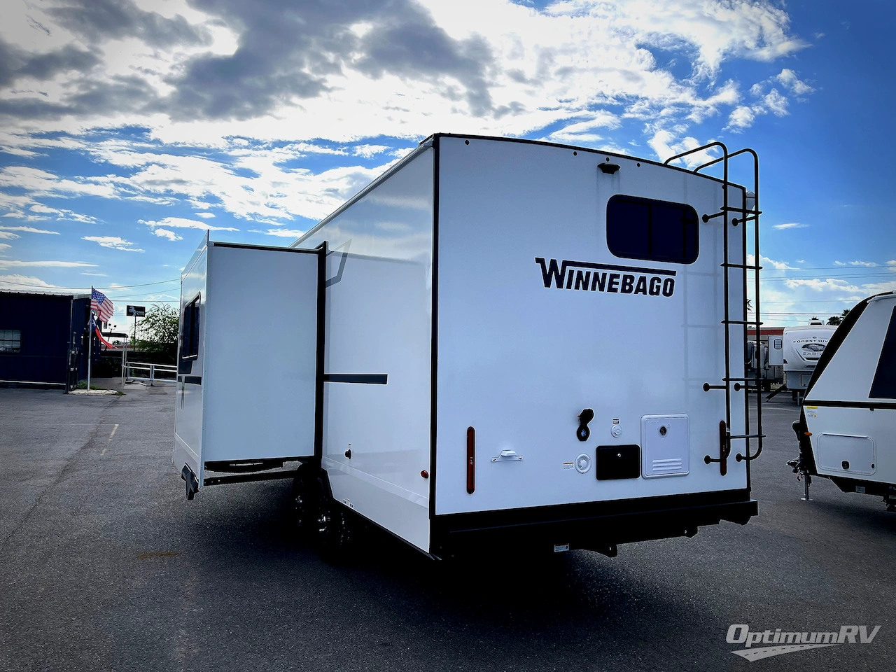 2026 Winnebago Thrive 22MBH Photo 3