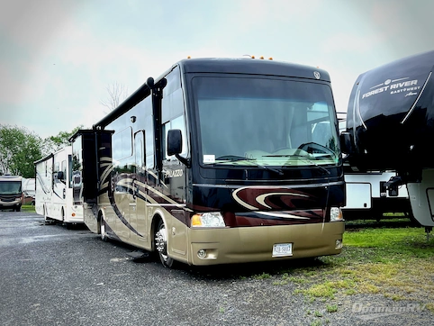 Used 2014 Thor Palazzo 33 2 Featured Photo