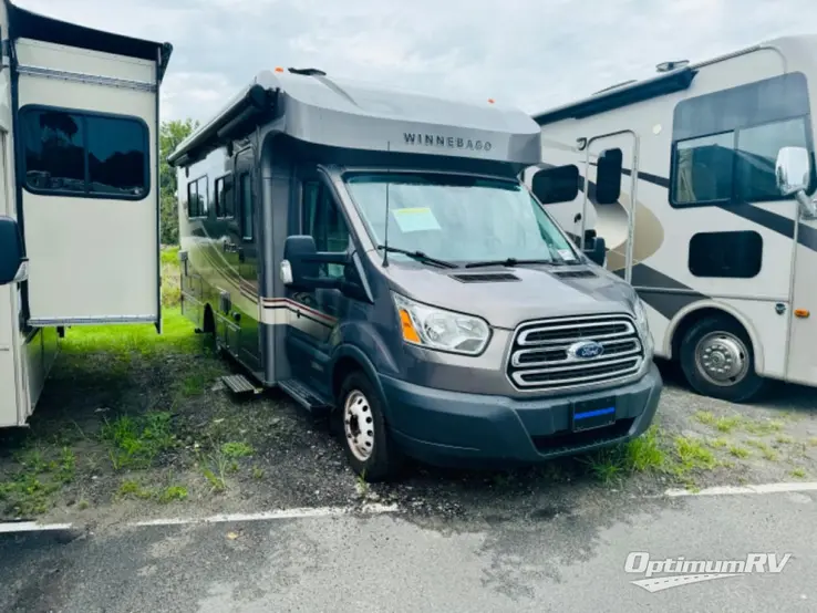 2017 Winnebago Fuse 23A RV Photo 1