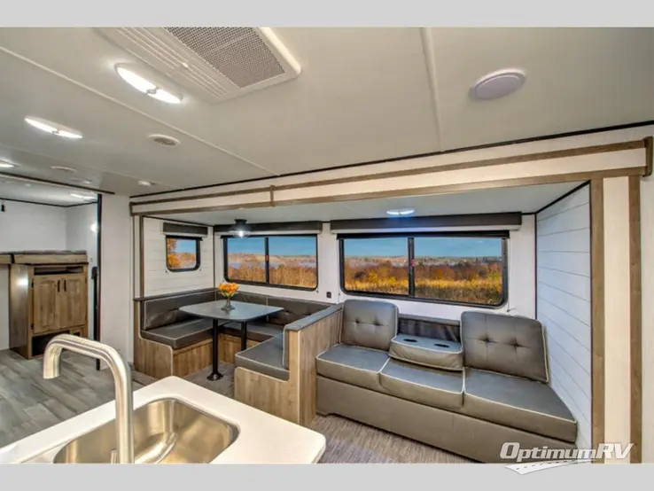 2021 Heartland Pioneer BH 322 RV Photo 1