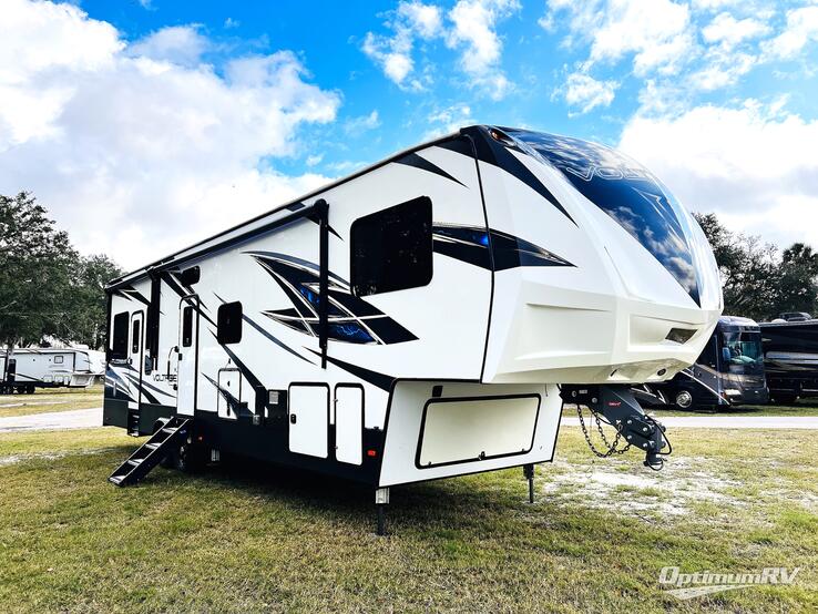 2019 Dutchmen Voltage V3705 RV Photo 1