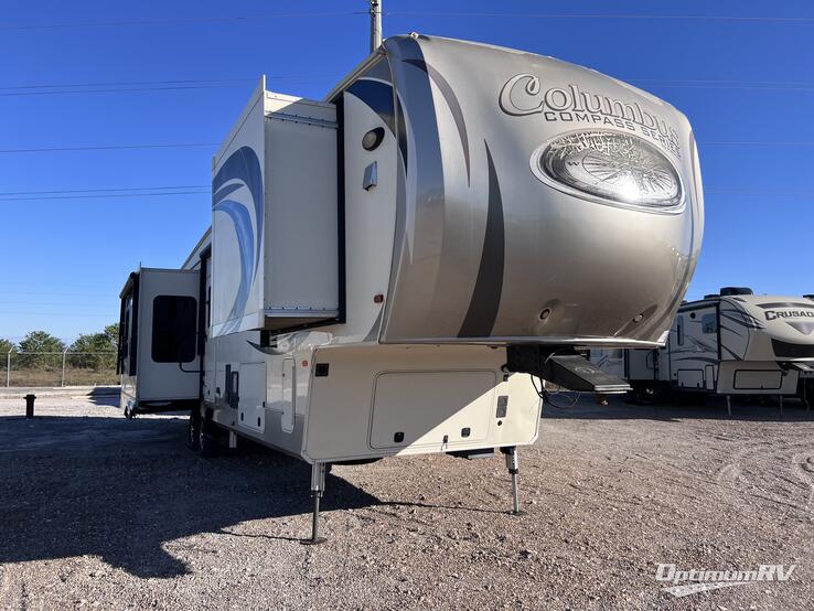 2016 Palomino Columbus F383FB RV Photo 1