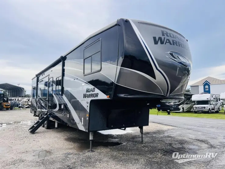 2020 Heartland Road Warrior 4275 RV Photo 1