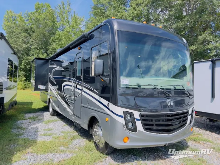 2017 Holiday Rambler Vacationer 35K RV Photo 1