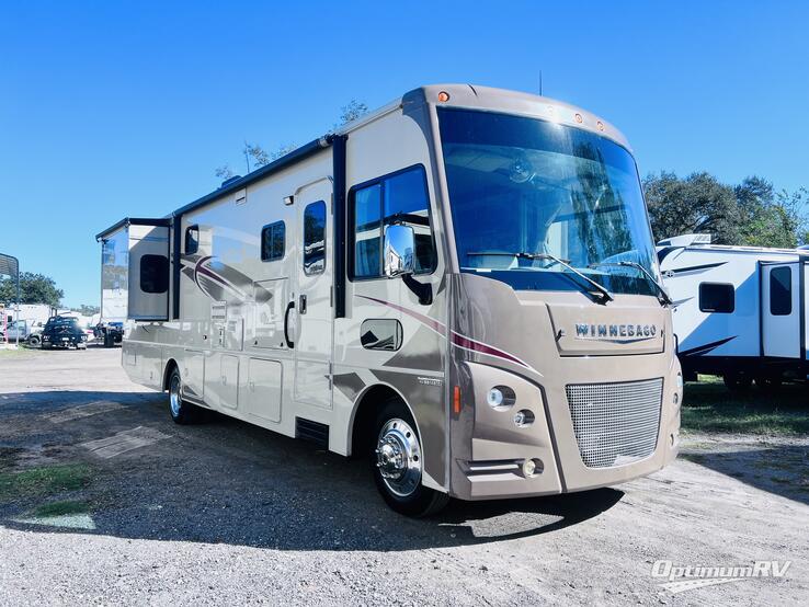 2016 Winnebago Vista LX 35F RV Photo 1