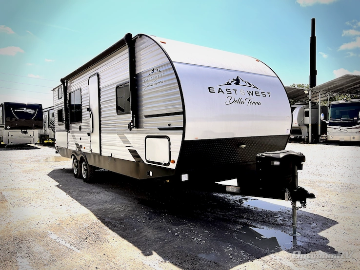 2022 East To West Della Terra 250BH RV Photo 1