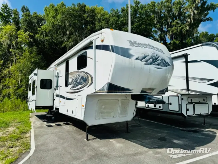 2011 Keystone Montana 3455 SA RV Photo 1