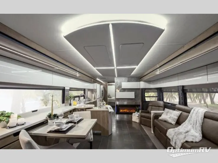 2018 Winnebago Horizon 40A RV Photo 1