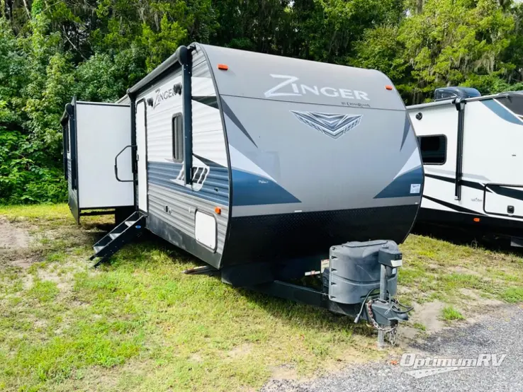 2018 CrossRoads Zinger ZR333DB RV Photo 1