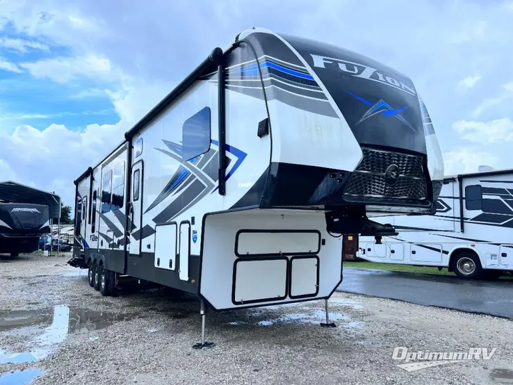 2021 Keystone Fuzion 419 RV Photo 1