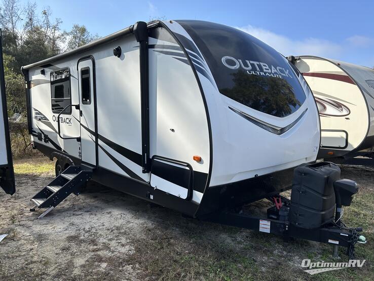 2020 Keystone Outback Ultra Lite 221UMD RV Photo 1