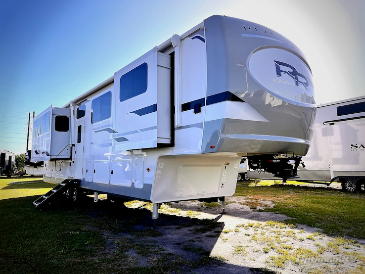 2022 Palomino River Ranch 392MB RV Photo 1