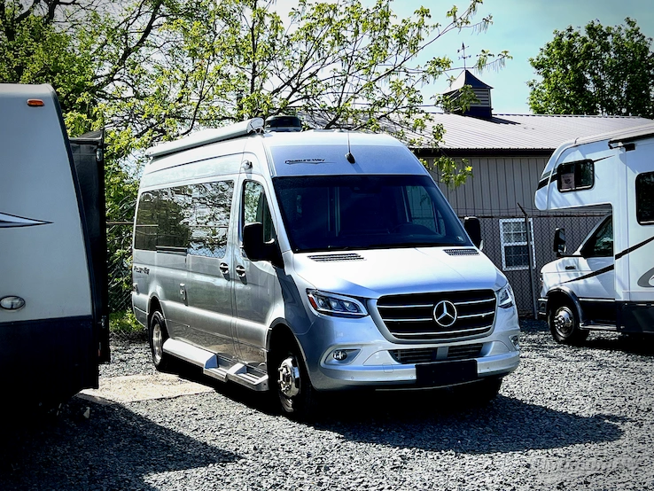 2023 Pleasure-Way Plateau TS RV Photo 1