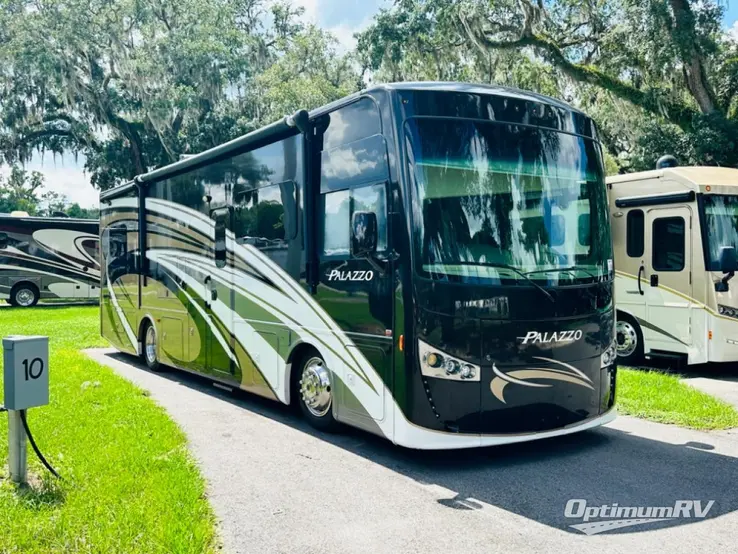 2016 Thor Palazzo 33.3 RV Photo 1