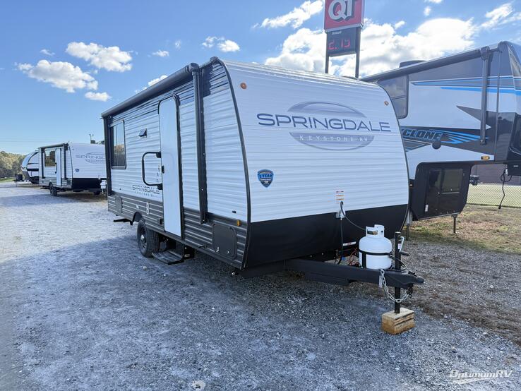 2025 Keystone Springdale Classic Mini 2200BH RV Photo 1