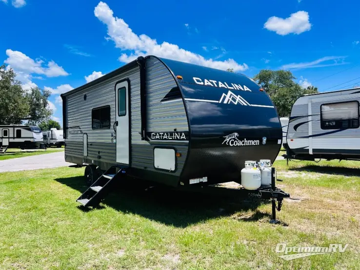 2024 Coachmen Catalina Summit Series 8 221MKE RV Photo 1