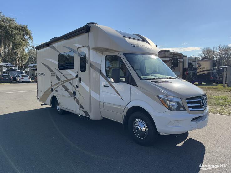 2018 Thor Gemini 24TF RV Photo 1