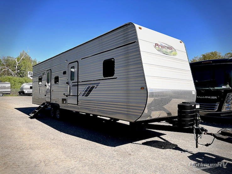 2025 HL Enterprise Hy-Line 38 Premier RV Photo 1