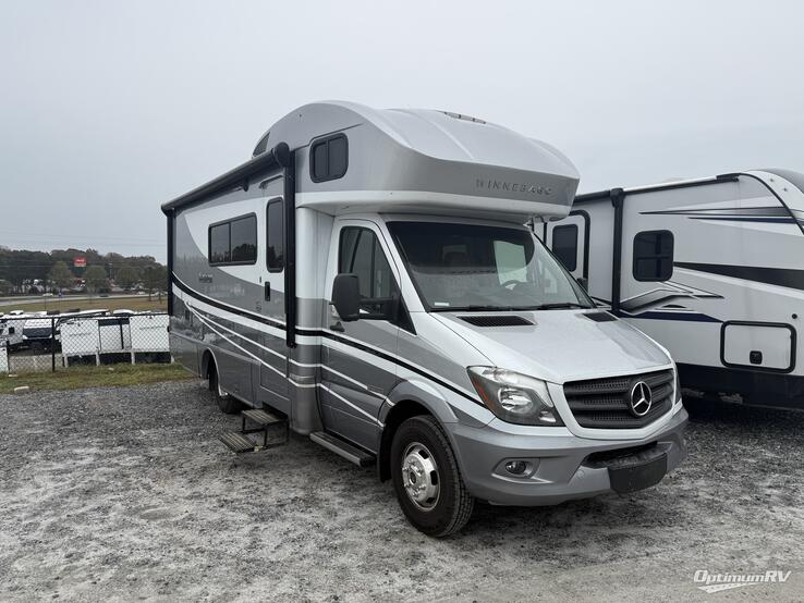 2018 Winnebago Navion 24D RV Photo 1