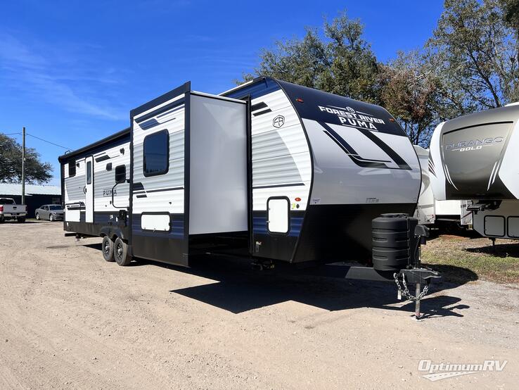 2025 Palomino Puma 32BHQS RV Photo 1