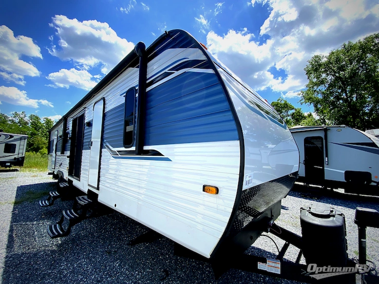 2024 CrossRoads Zinger ZR390DB RV Photo 1